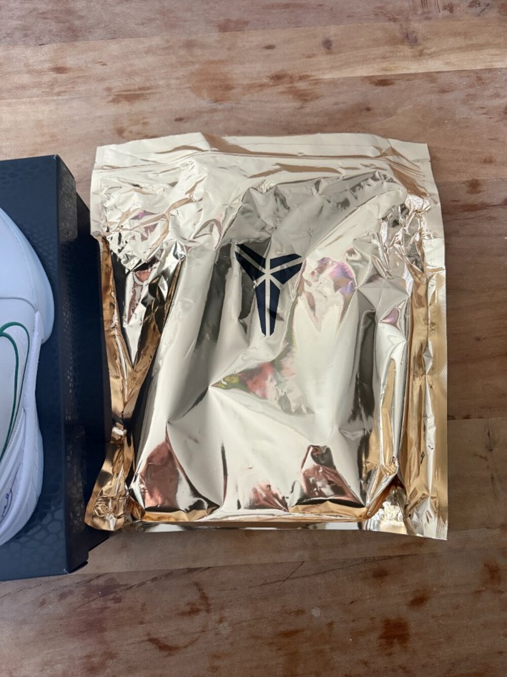 Nike Kobe 4 Proto Draft Day Pack Milwaukee Bucks - Size 9 - Picture 12 of 16